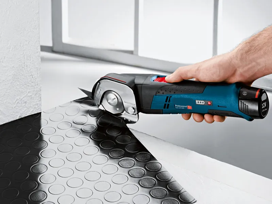 12V Cordless Universal Shears – Cuts up to 300 m per Charge
